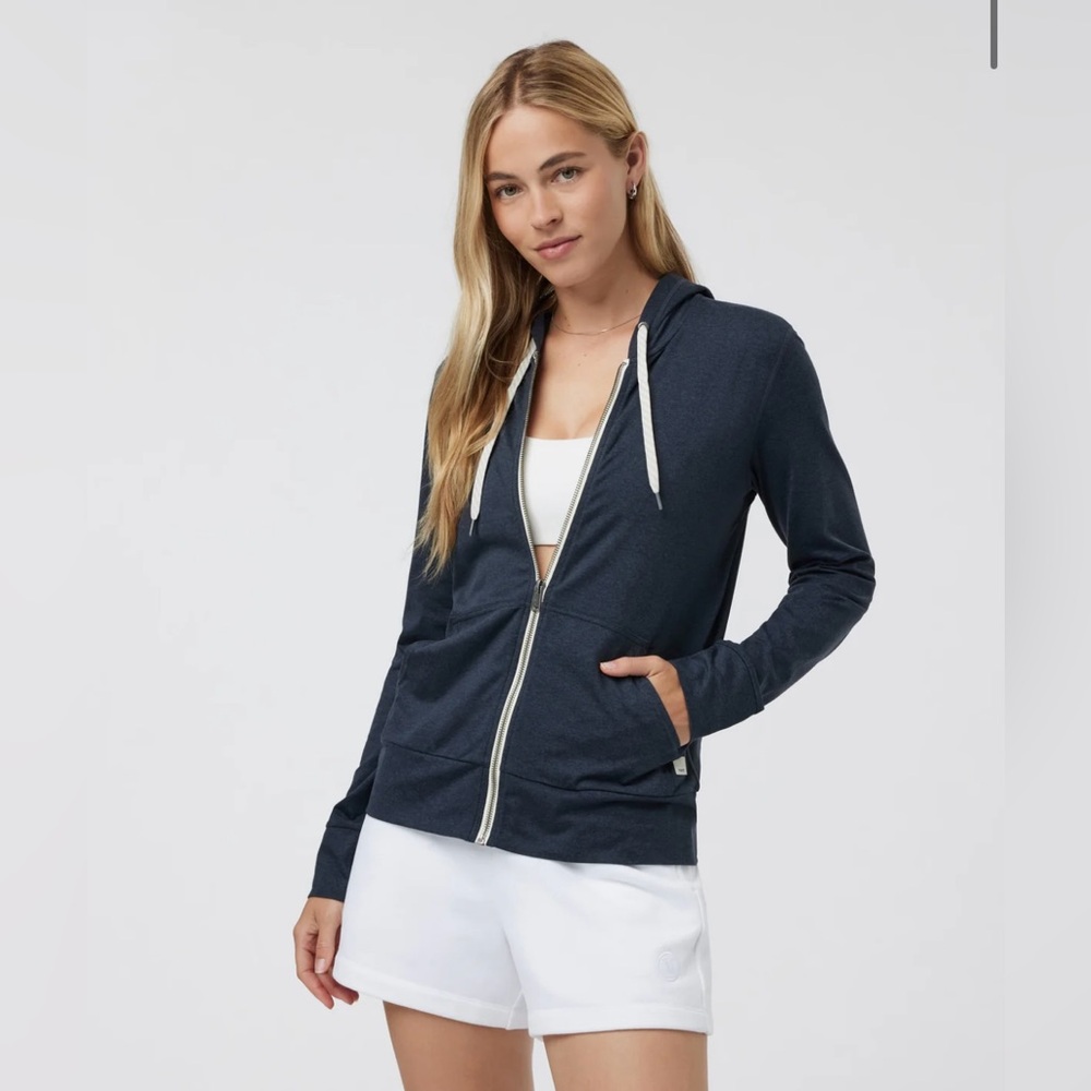 Vuori Halo Performance Hoodie – Size S
